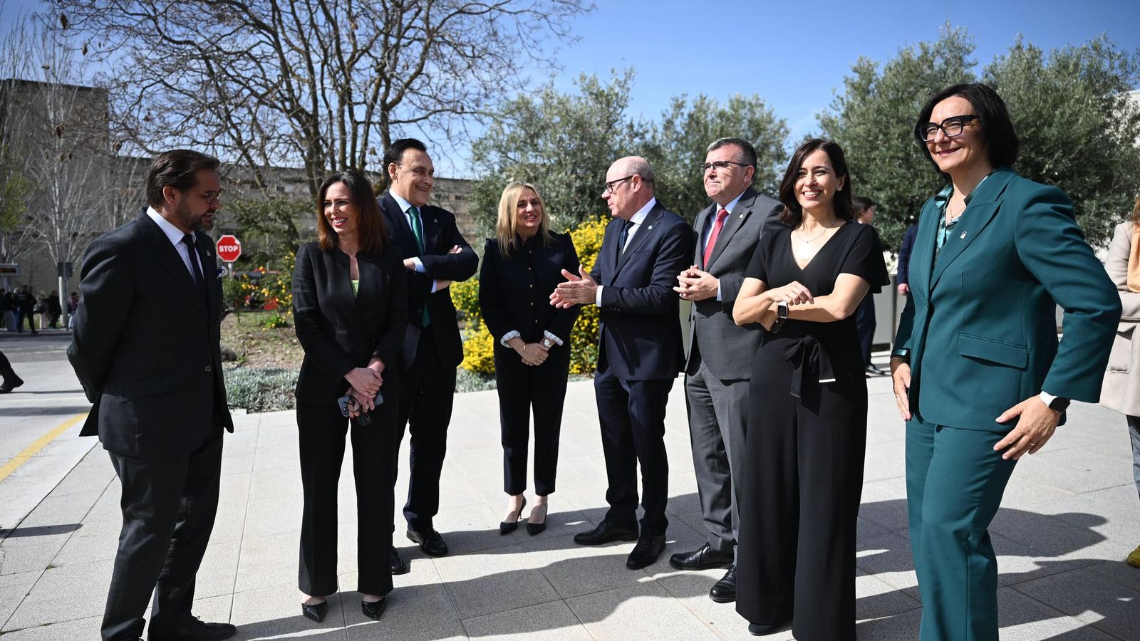 La visita de Doña Letizia a la Universidad de Granada, en imágenes