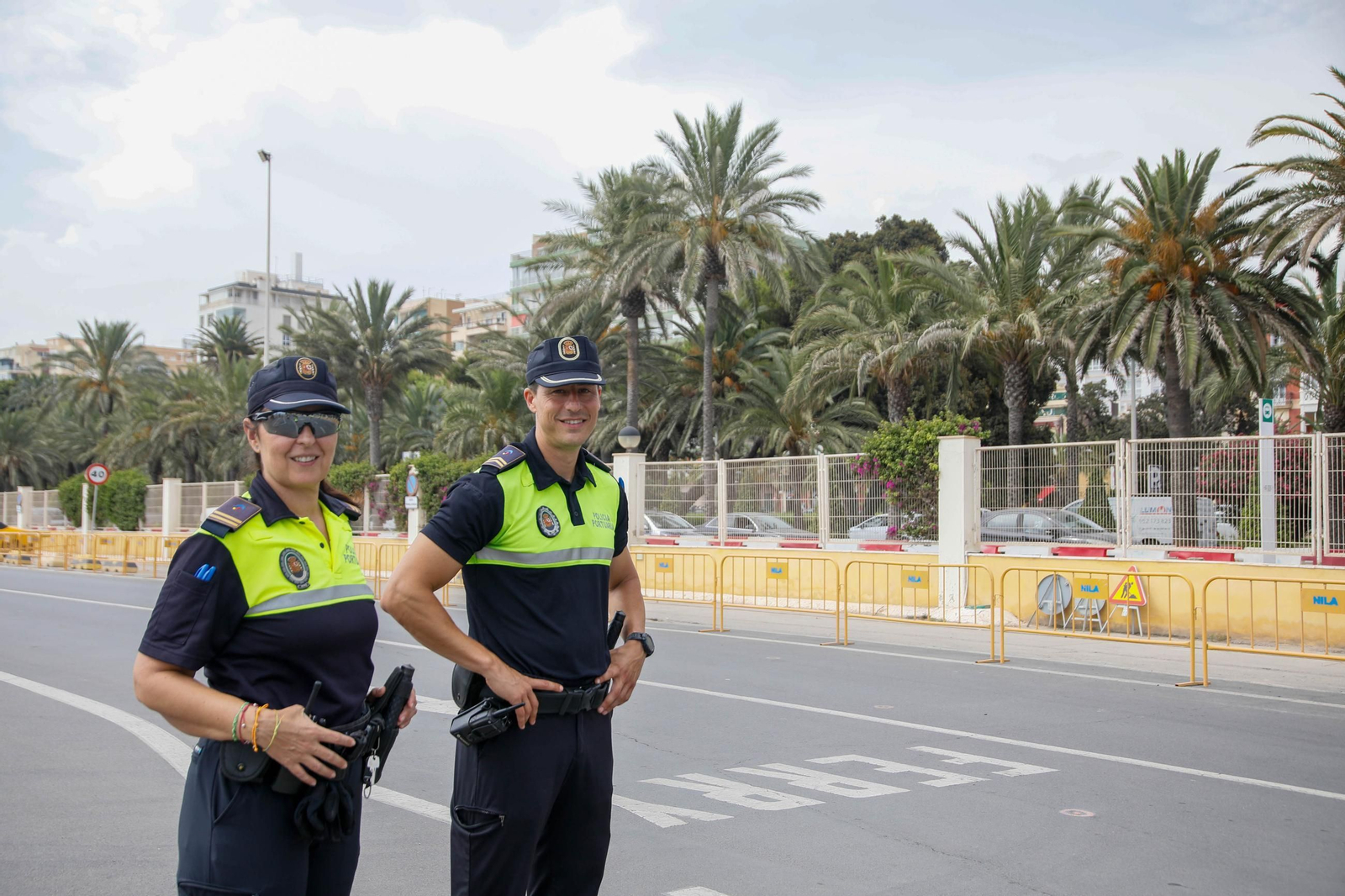 Las imágenes del derribo de la valla del Puerto, entrada de Muelle de Levante y Ribera I de Almería