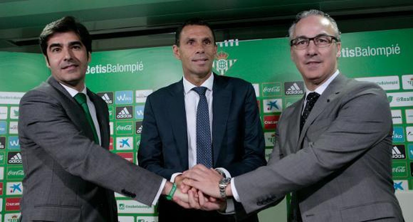 Poyet entra en acción