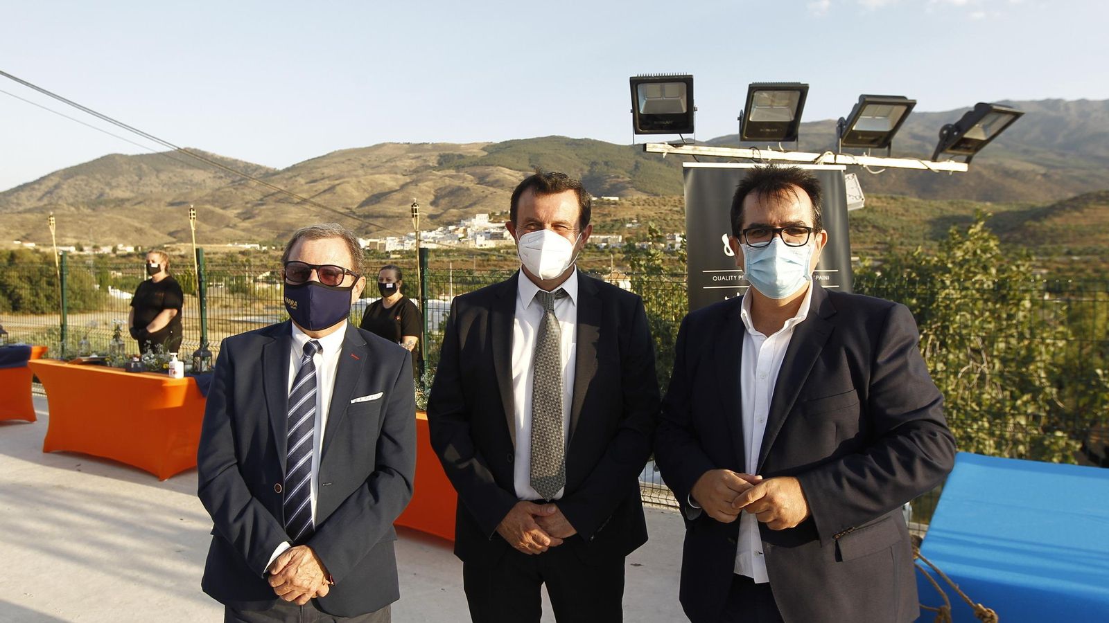 El Presidente de la Cámara de Comercio Jerónimo Parra, el Alcalde de Abla Antonio Fernández y el diputado Antonio Rodríguez