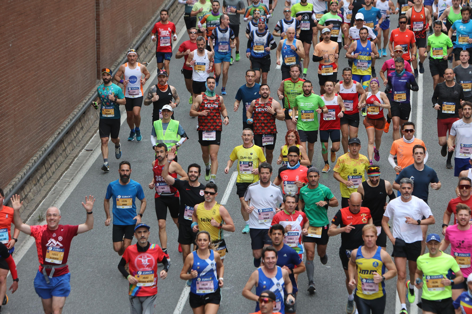 Búscate en la maratón de Sevilla 05