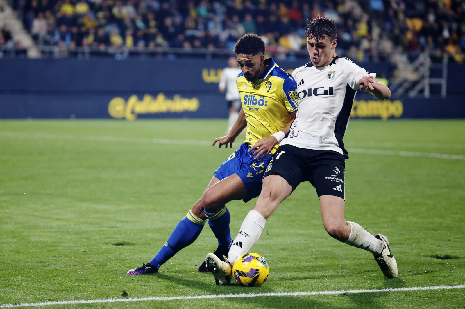 Las imágenes del partido de fútbol Cádiz CF - Burgos