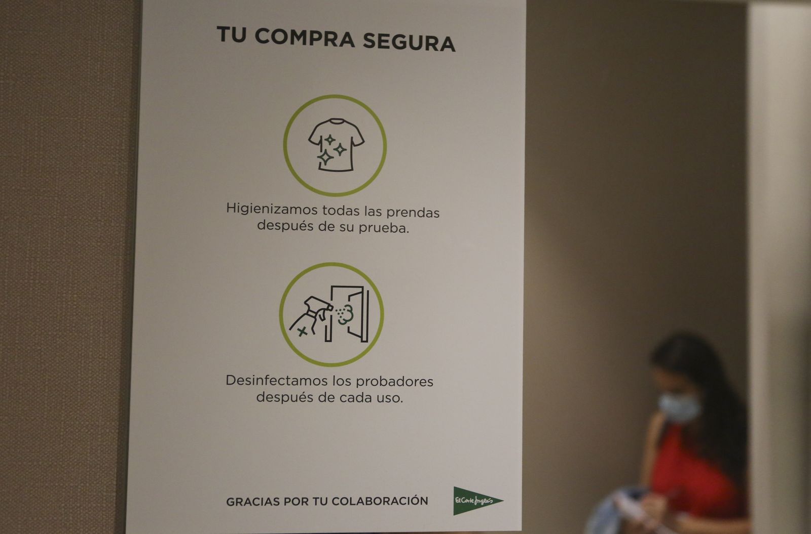 Las fotos de los centros comerciales de Málaga abiertos, en la fase 2 de la desescalada