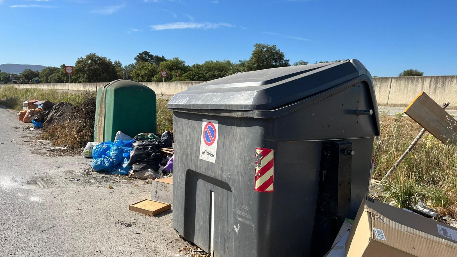 Más imágenes de denuncia.