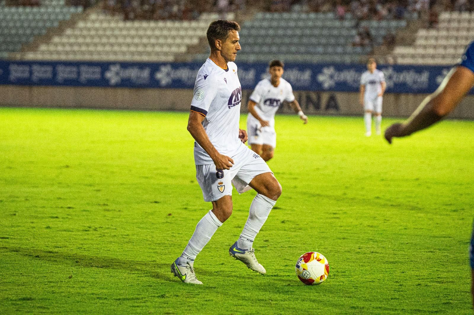 Antonio Caballero ultima su puesta a punto.