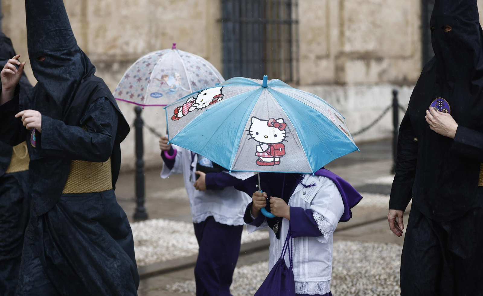 Fotos de Los Estudiantes el Martes Santo en la Semana Santa de Sevilla