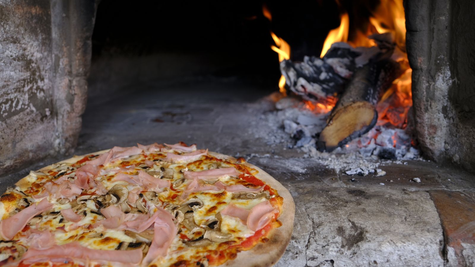 Cocción de las pizzas.