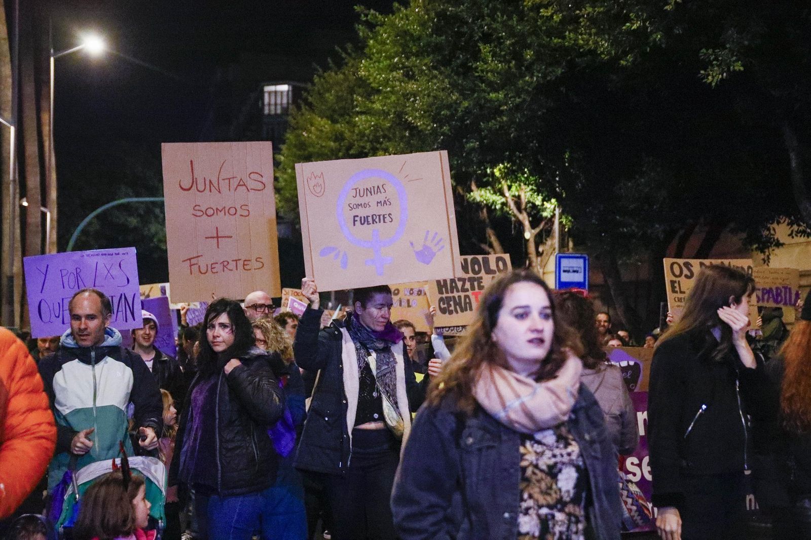 Las imágenes de la manifestación realizada por Asamblea Feminista 8M en Almería