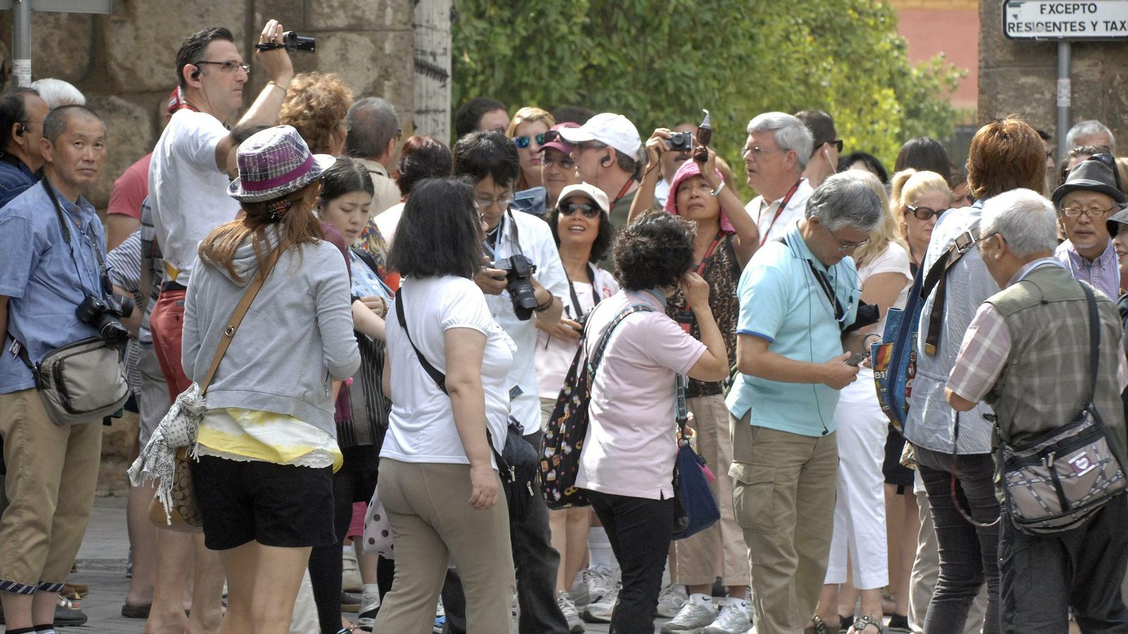 Turistas asiáticos en el Alcázar, uno de los grupos objetivo de los carteristas.