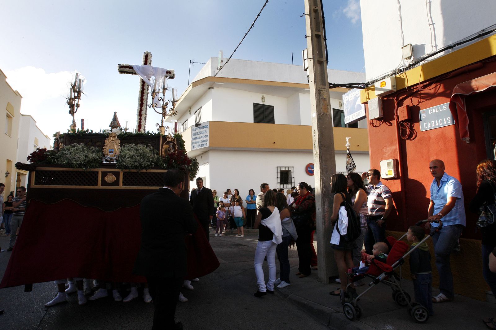 Una imagen de archivo de la procesión de la Cruz de Mayo en Los Frailes.