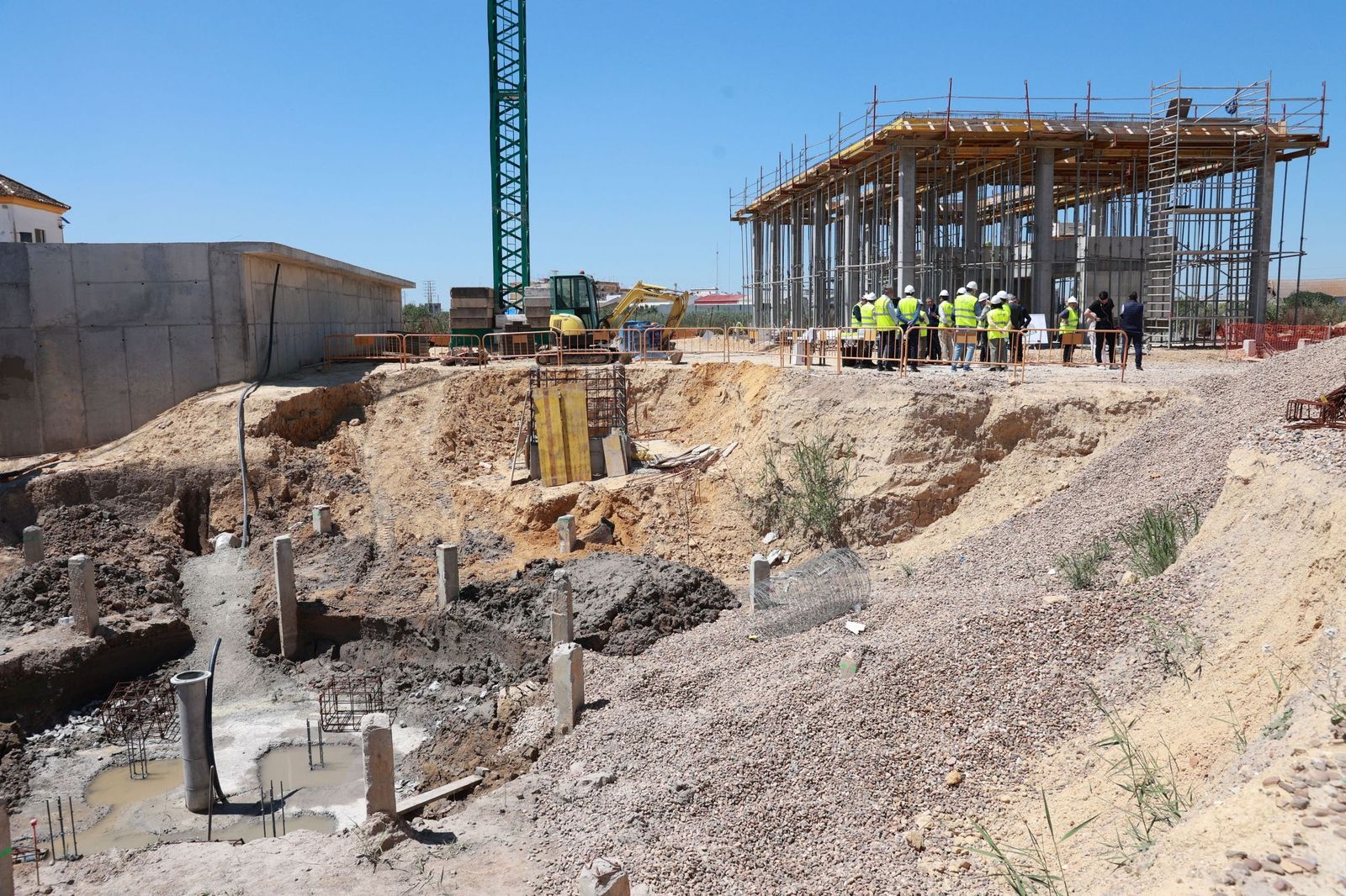 Obras de la nueva EDAR de Isla Mayor en abril del año pasado