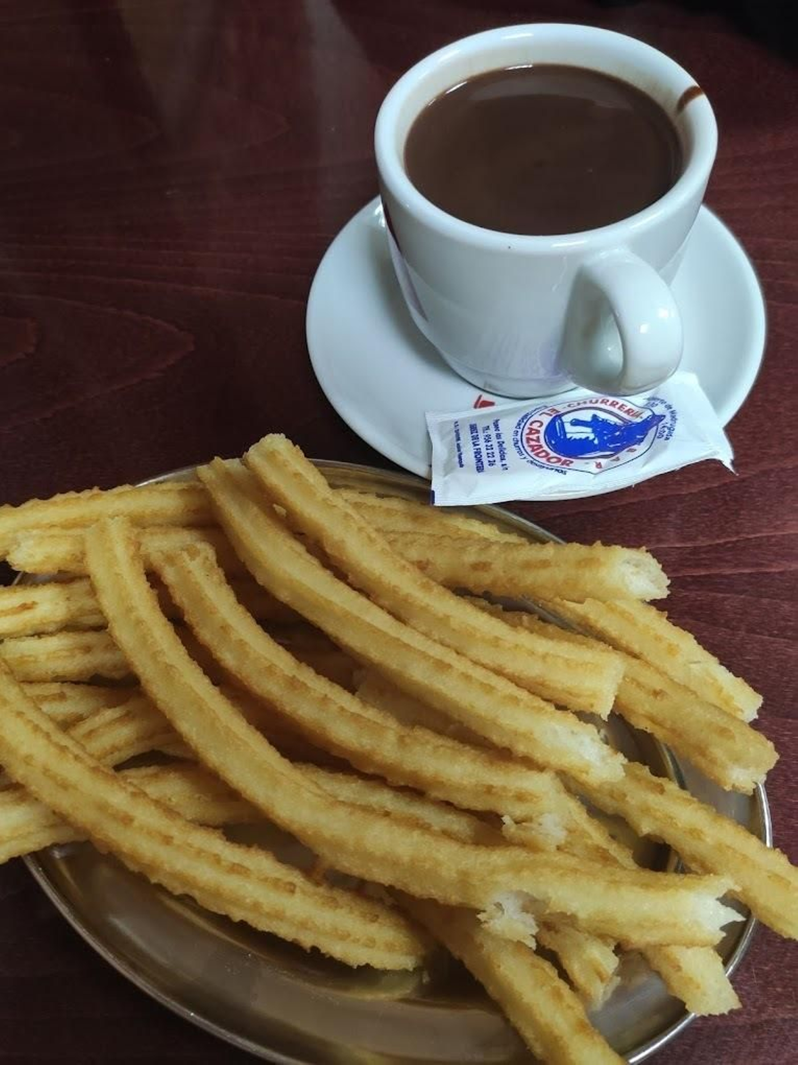 Churrería Bar El Cazador Churros para acabar de lujo un día de Navidad en Jerez