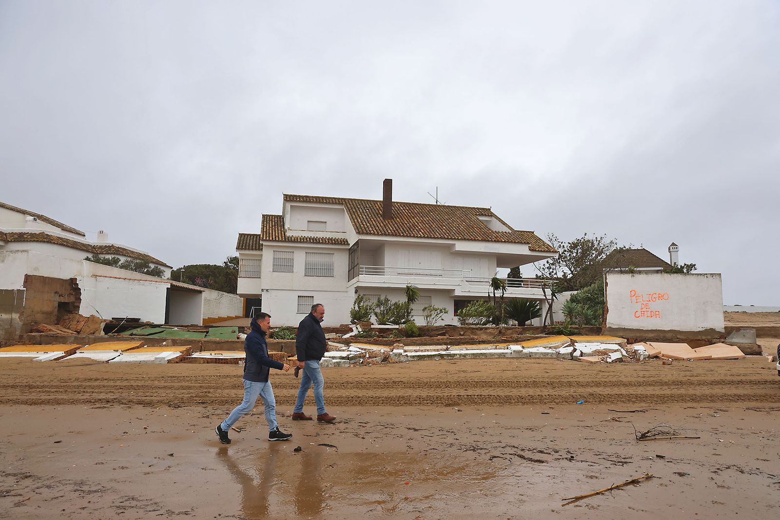 Las fotografías de los imponentes daños ocasionados por la borrasca Leonardo en El Portil