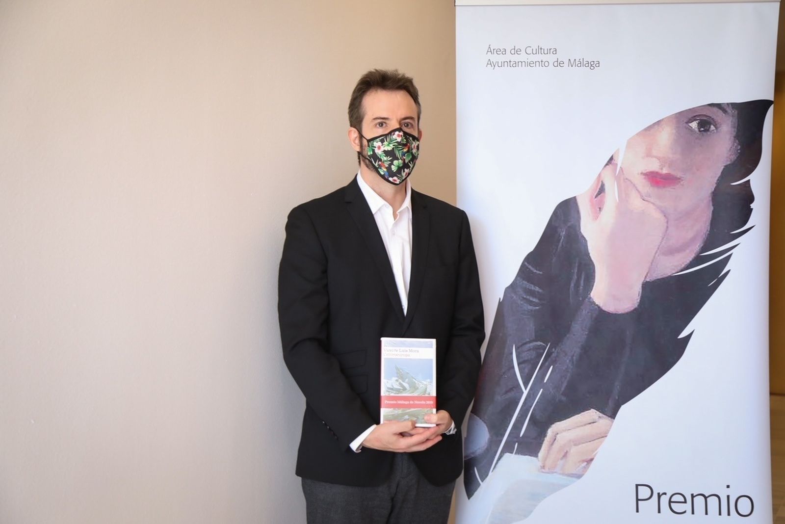 Vicente Luis Mora, este martes, en la presentación de 'Centroeuropa'.