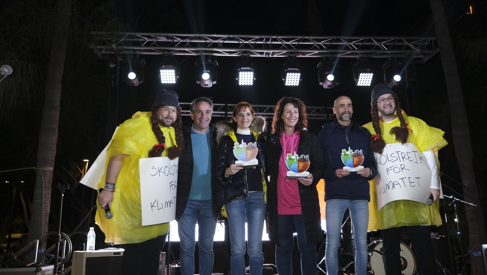 Imágenes de la XIV edición de la San Silvestre de Almería