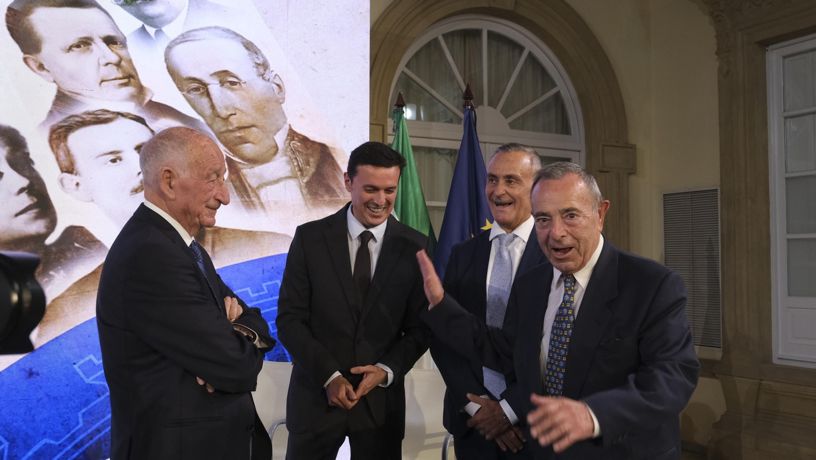 La presentación del libro 'Los Presidentes de la Diputación de Almería', en fotos