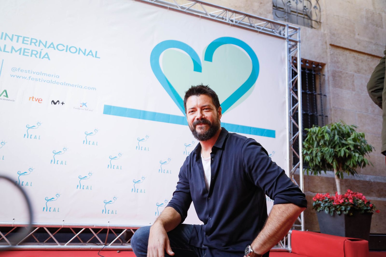 Imágenes en el paseo de la fama de Álvaro Morte