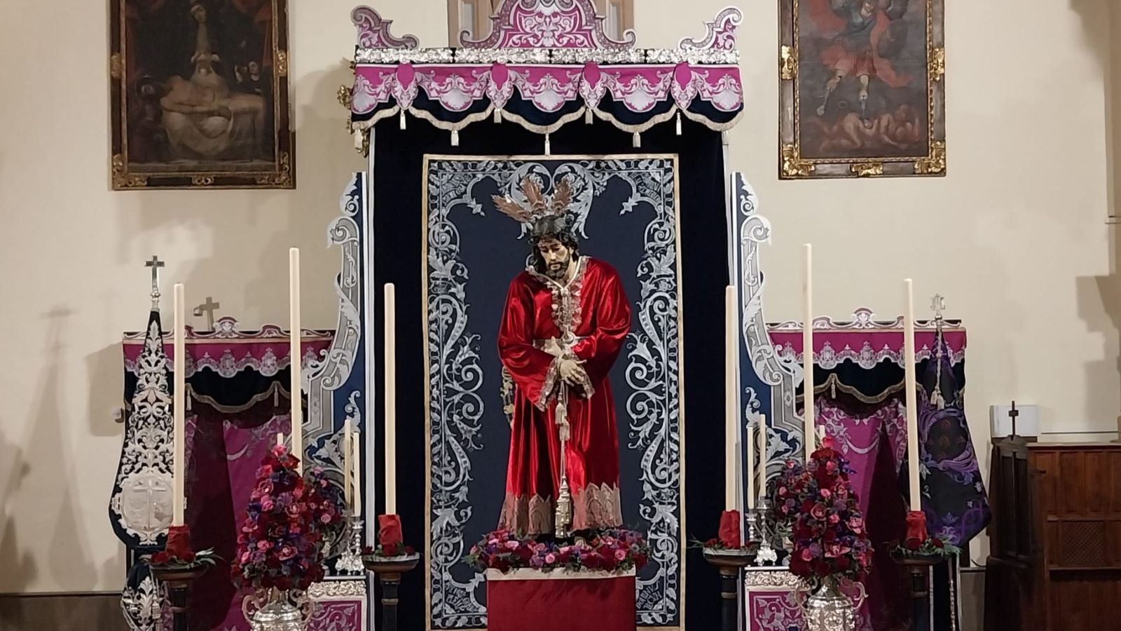 Devoto Besapiés de Nuestro Padre Jesús del Amor y la Entrega de Granada, Febrero 2025