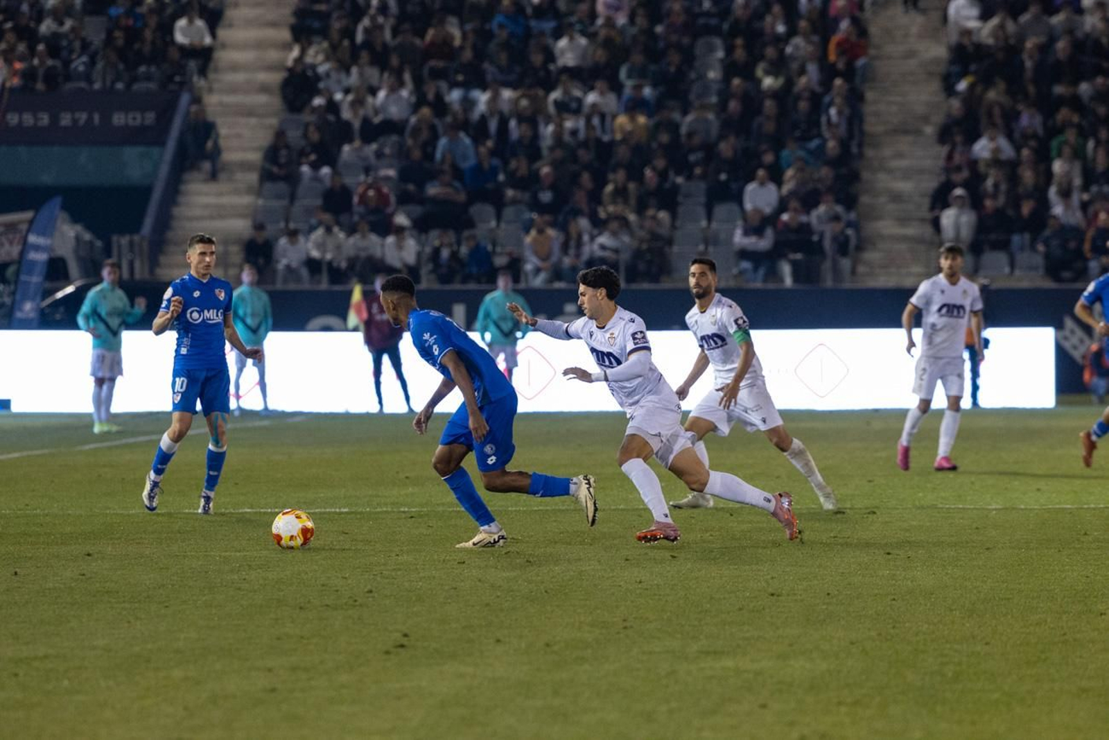 Real Jaén 0-1 Linares Deportivo: las mejores imágenes del clásico provincial