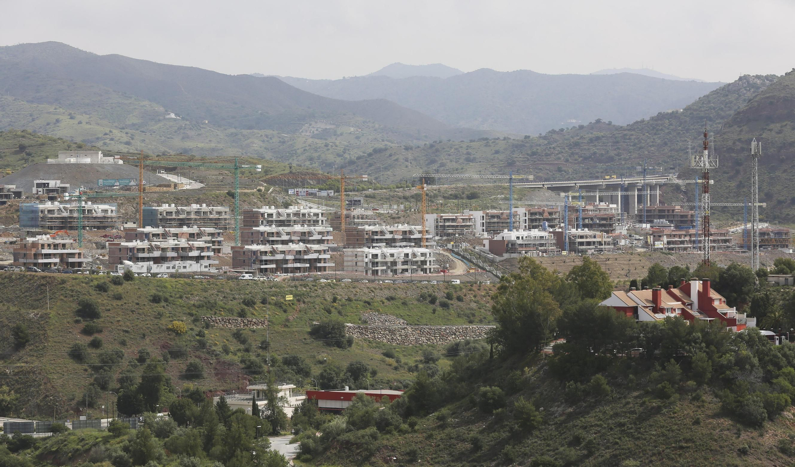 Construcción de viviendas en Colinas del Limonar, en la zona Este de Málaga.