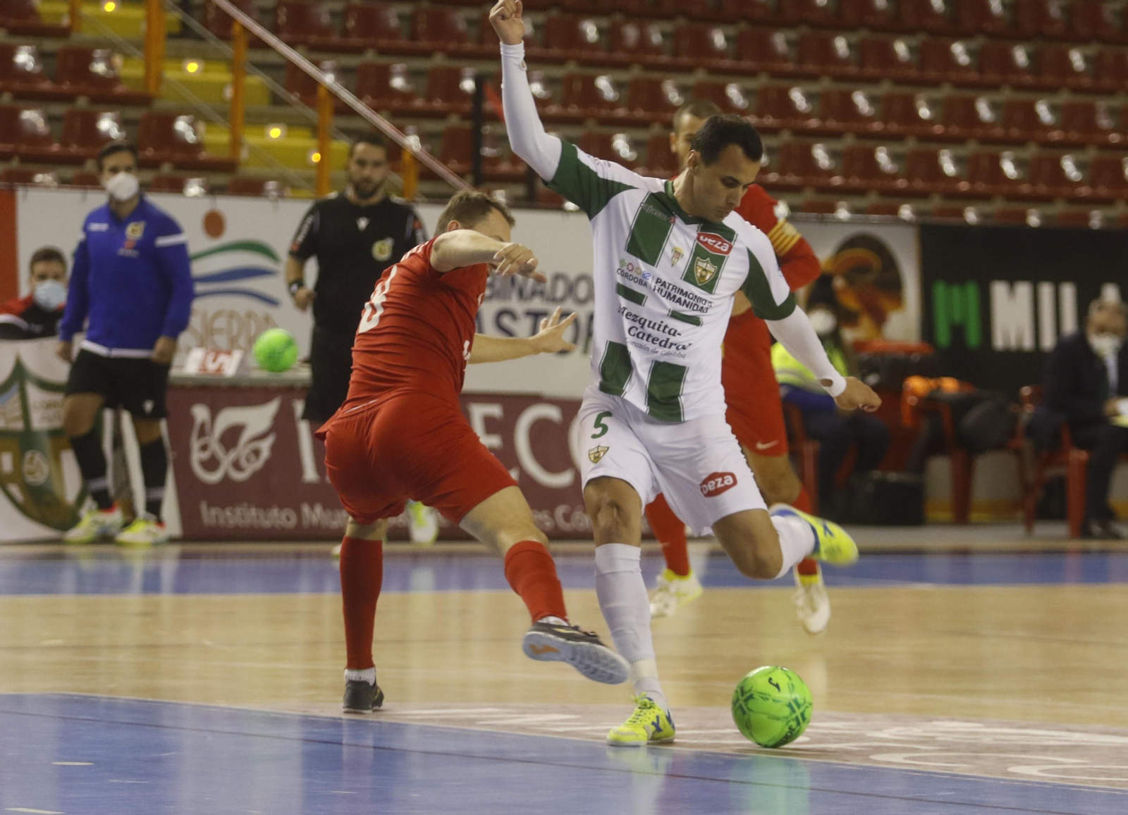 Las fotografías del empate entre el Córdoba Futsal y el Industrias Santa Coloma