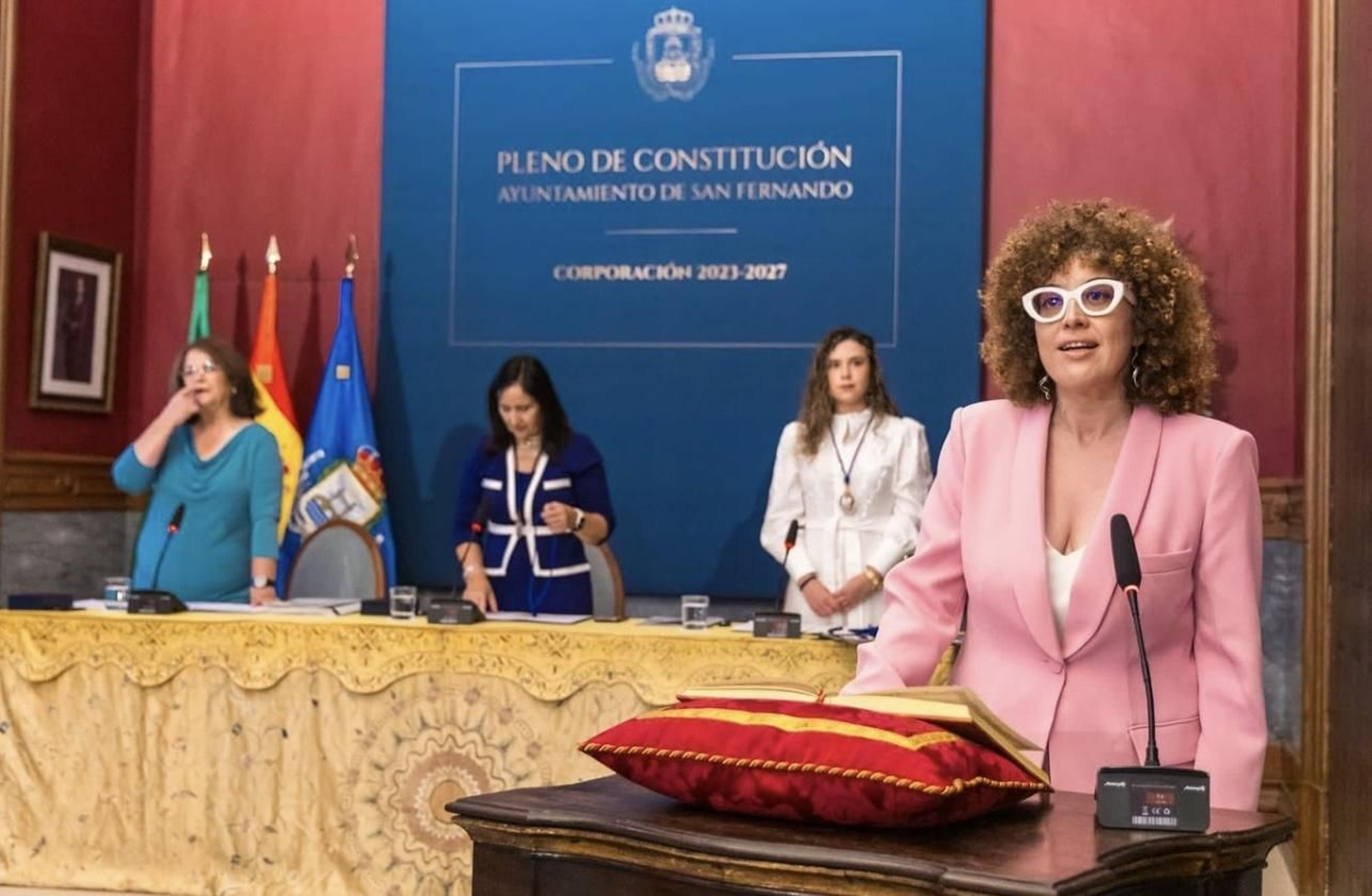 Atención a las gafas de Pepa Pacheco