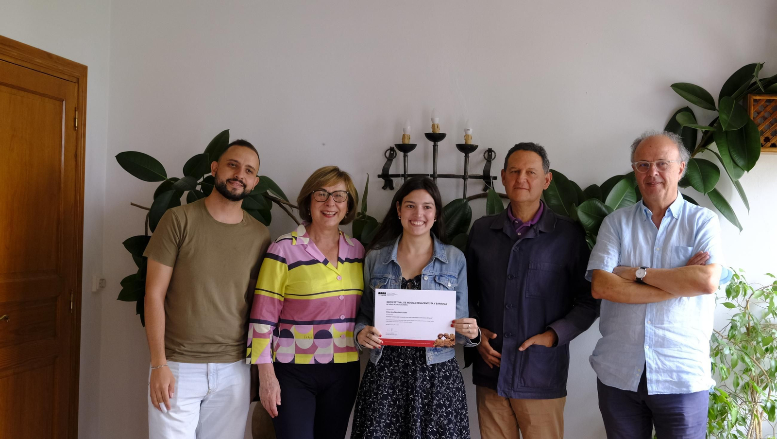 Entrega de diplomas a los alumnos del seminario de historia del Festival de Vélez Blanco