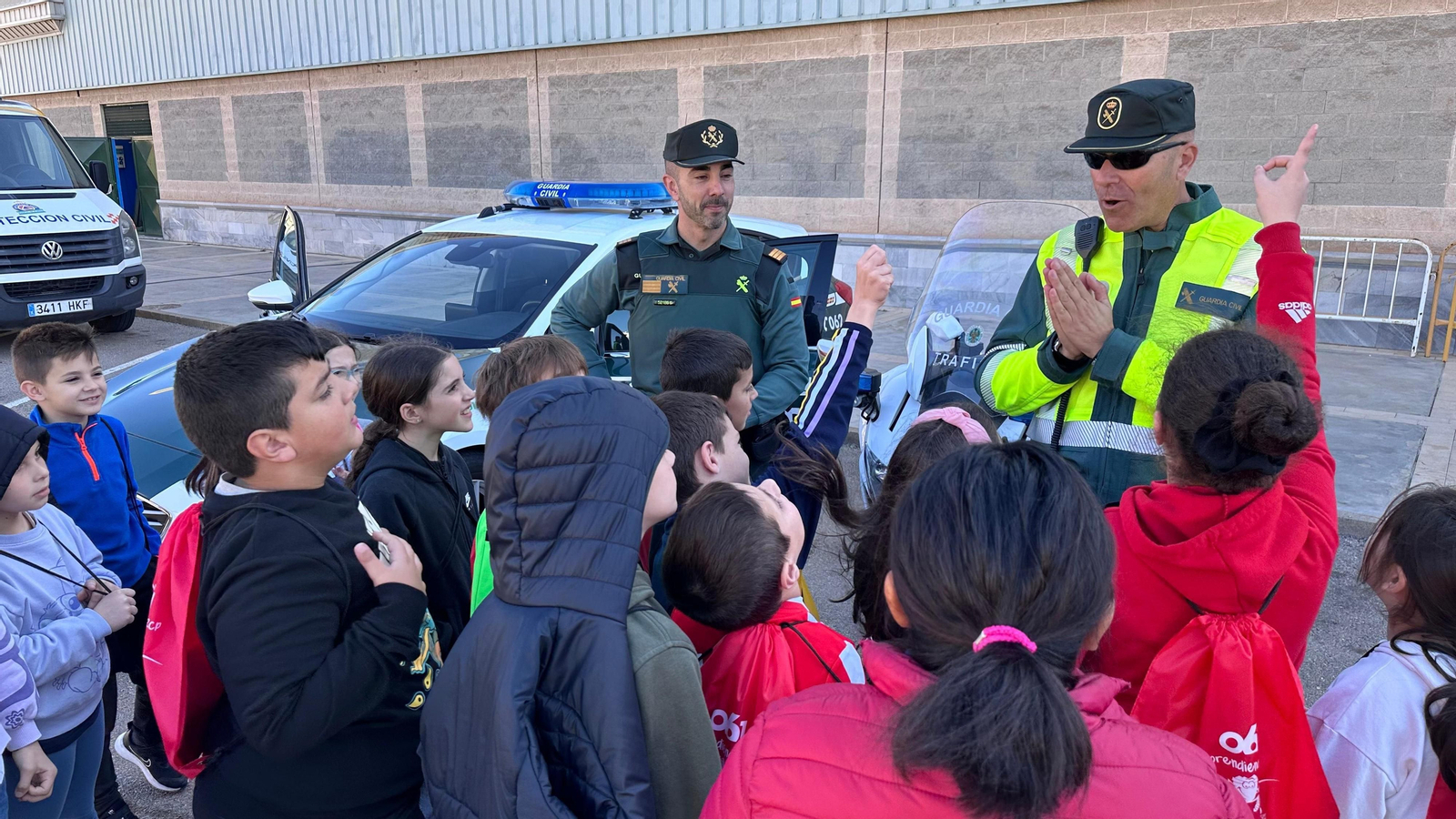 Los escolares, entregados a la causa.