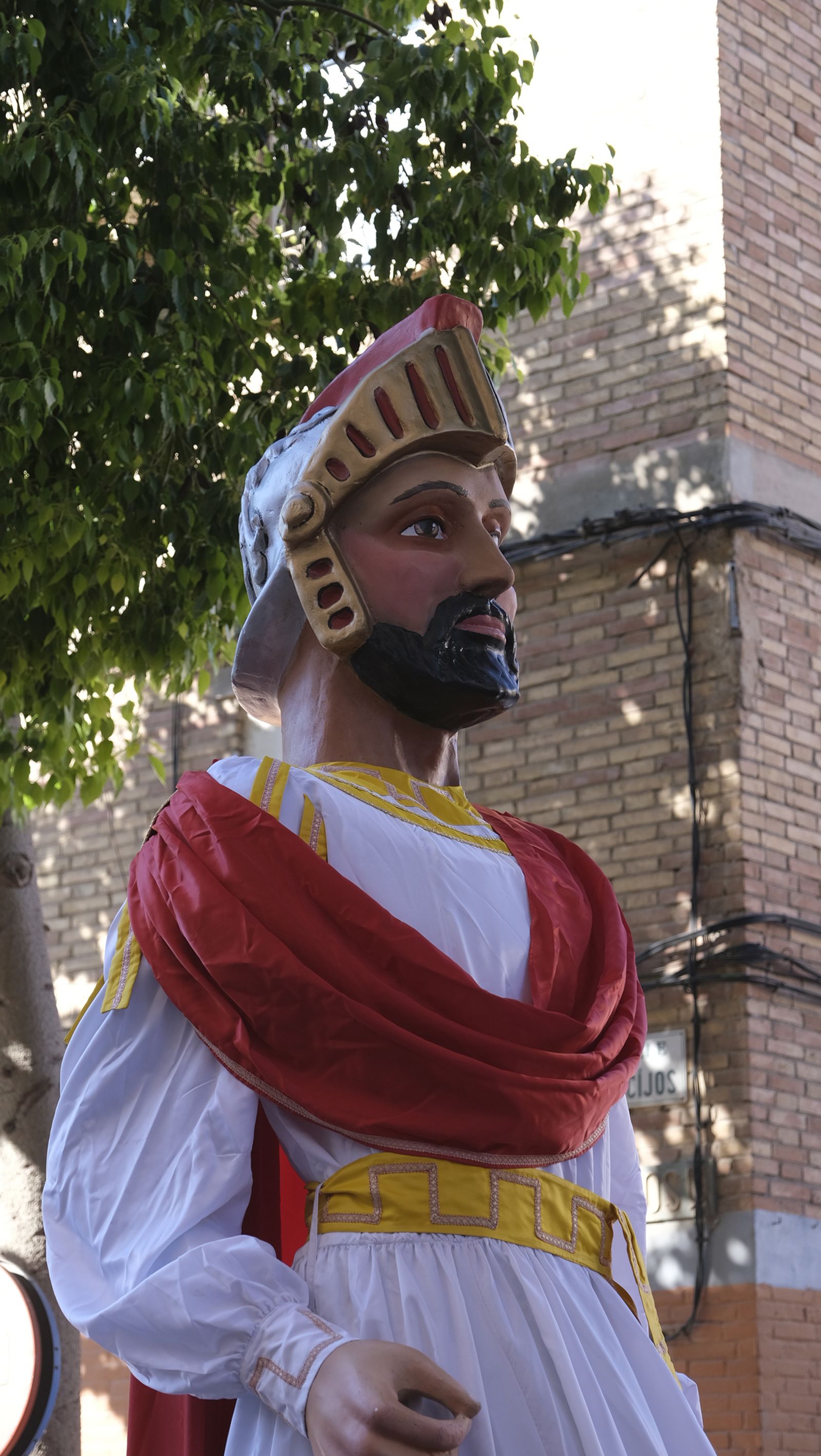 Gigantes y cabezudos en la Feria de Almería 2024, en imágenes