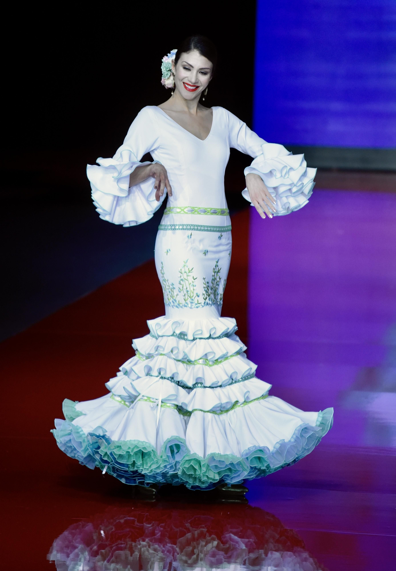 El desfile de Leticia Lorenzo en SIMOF 2022, todas las fotos