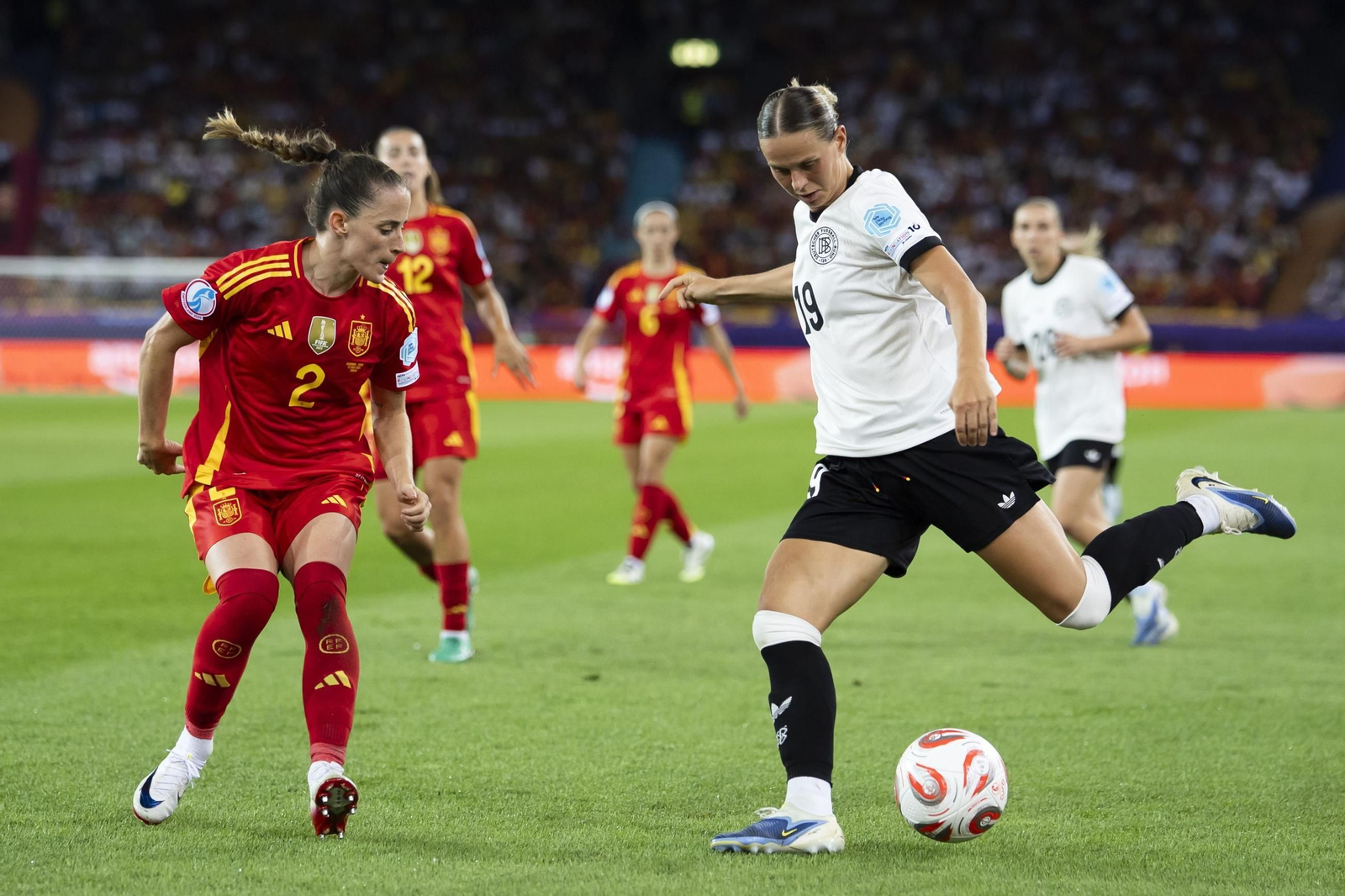 Las mejores imágenes de la semifinal Alemania-España de la Eurocopa femenina