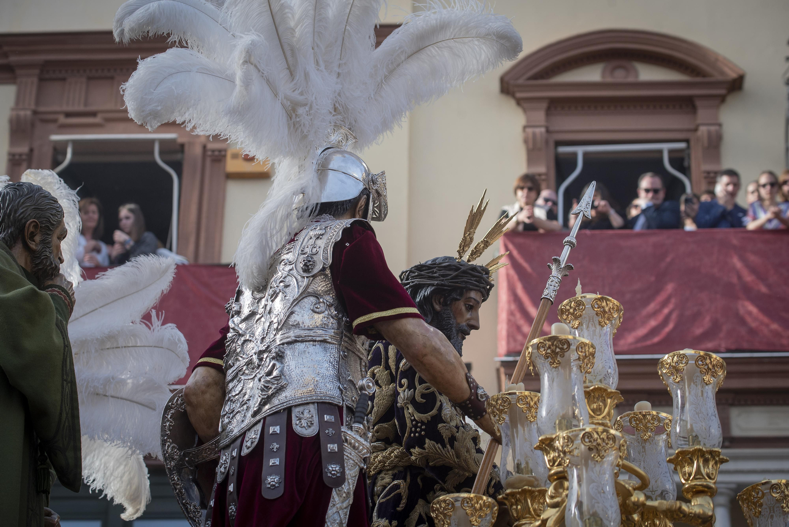 Las imágenes del Santo Entierro Grande por la Campana