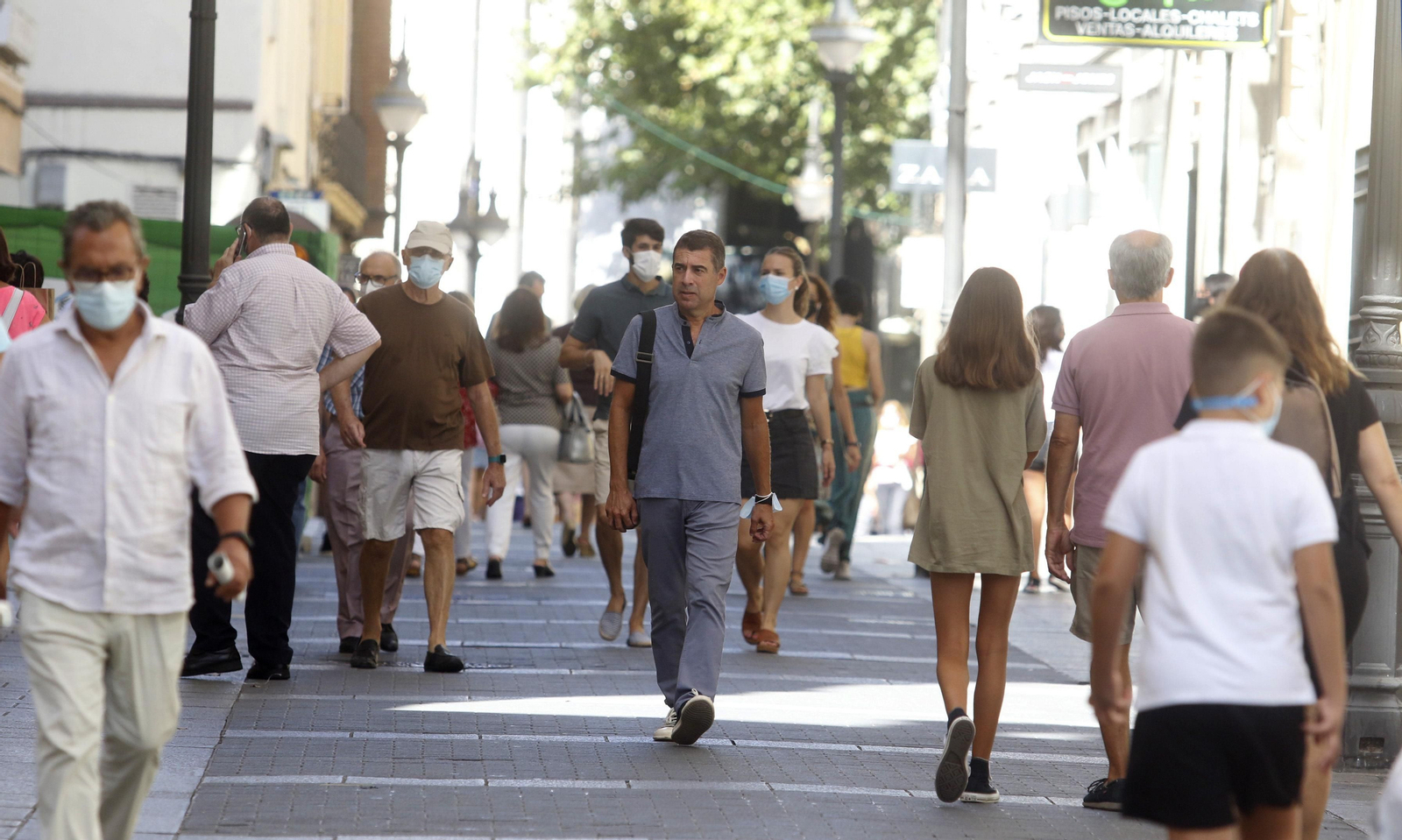 Las calles de Córdoba se llenan tras la época estival