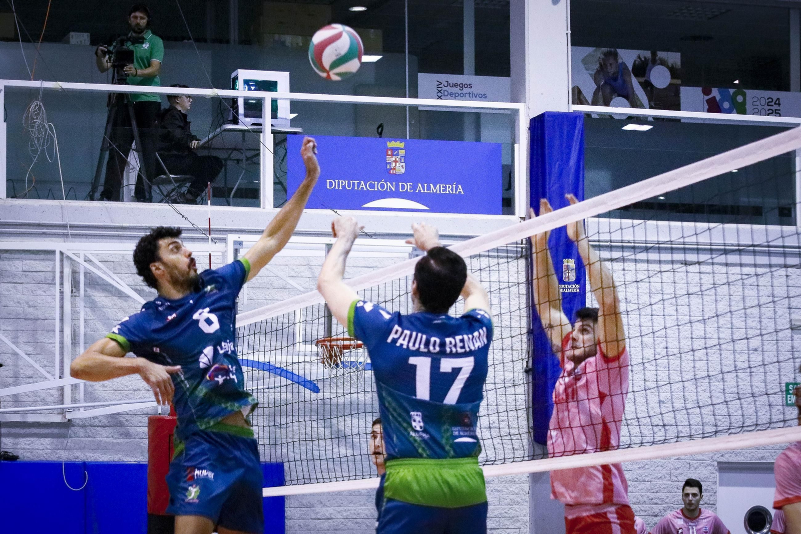 Unicaja Costa de Almería-Arenal Emeve de la Superliga, en imágenes