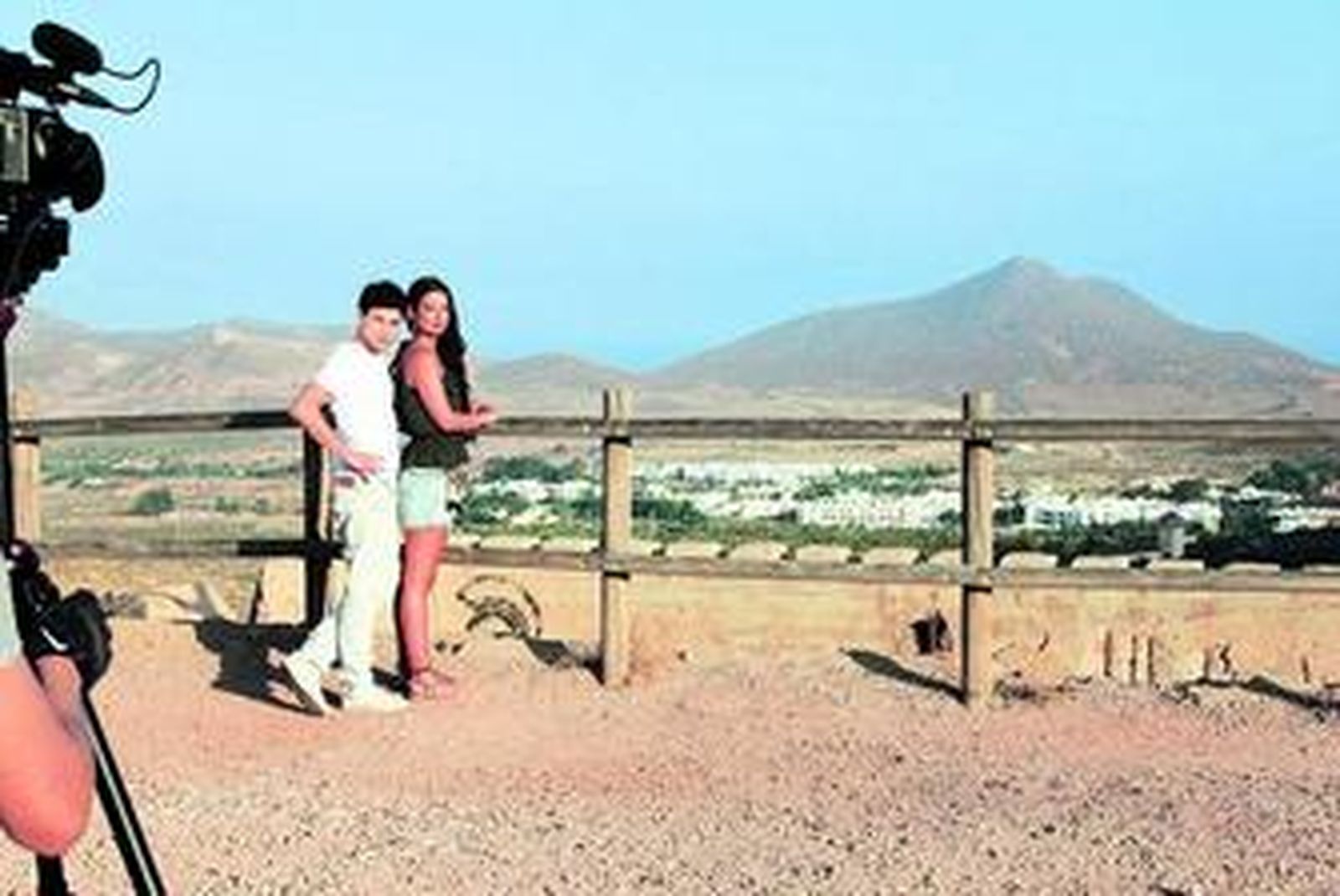 Momento del rodaje del videoclip del tema 'Solo pienso en ti' en pleno corazón del Parque Natural Cabo de Gata-Níjar.