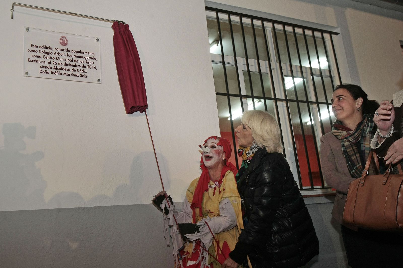 Imagen de la inauguración del Centro de Artes Escénicas Arbolí con la ex alcaldesa Teófila Martínez.