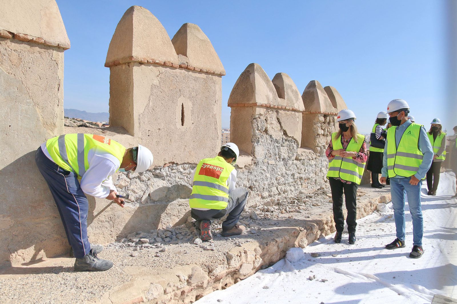 Fotogalería la consejera de Cultura visita las obras de rehabilitación de la Alcazaba de Almería