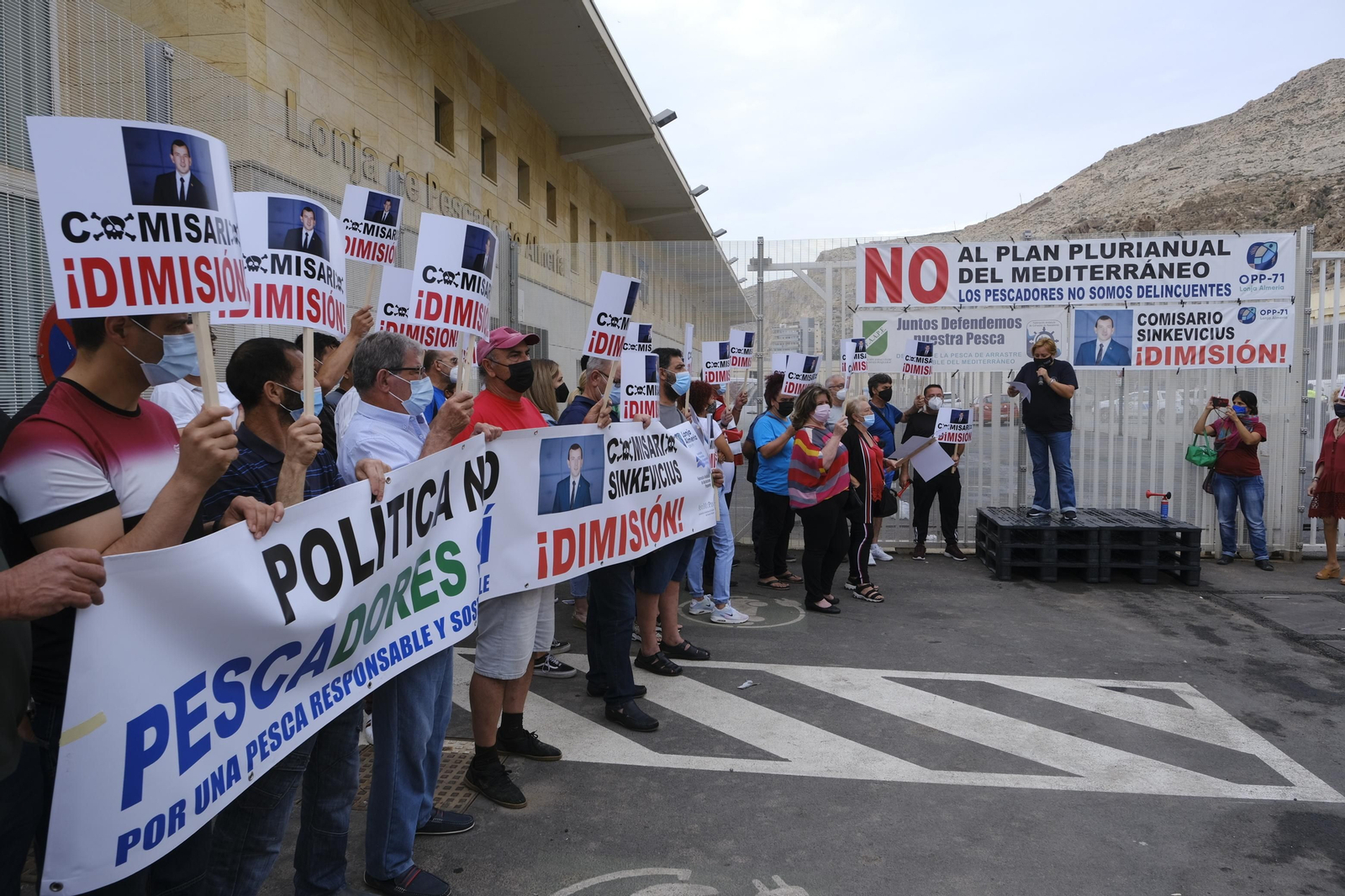 Fotogalería concentración protesta sector pesquero. Almería