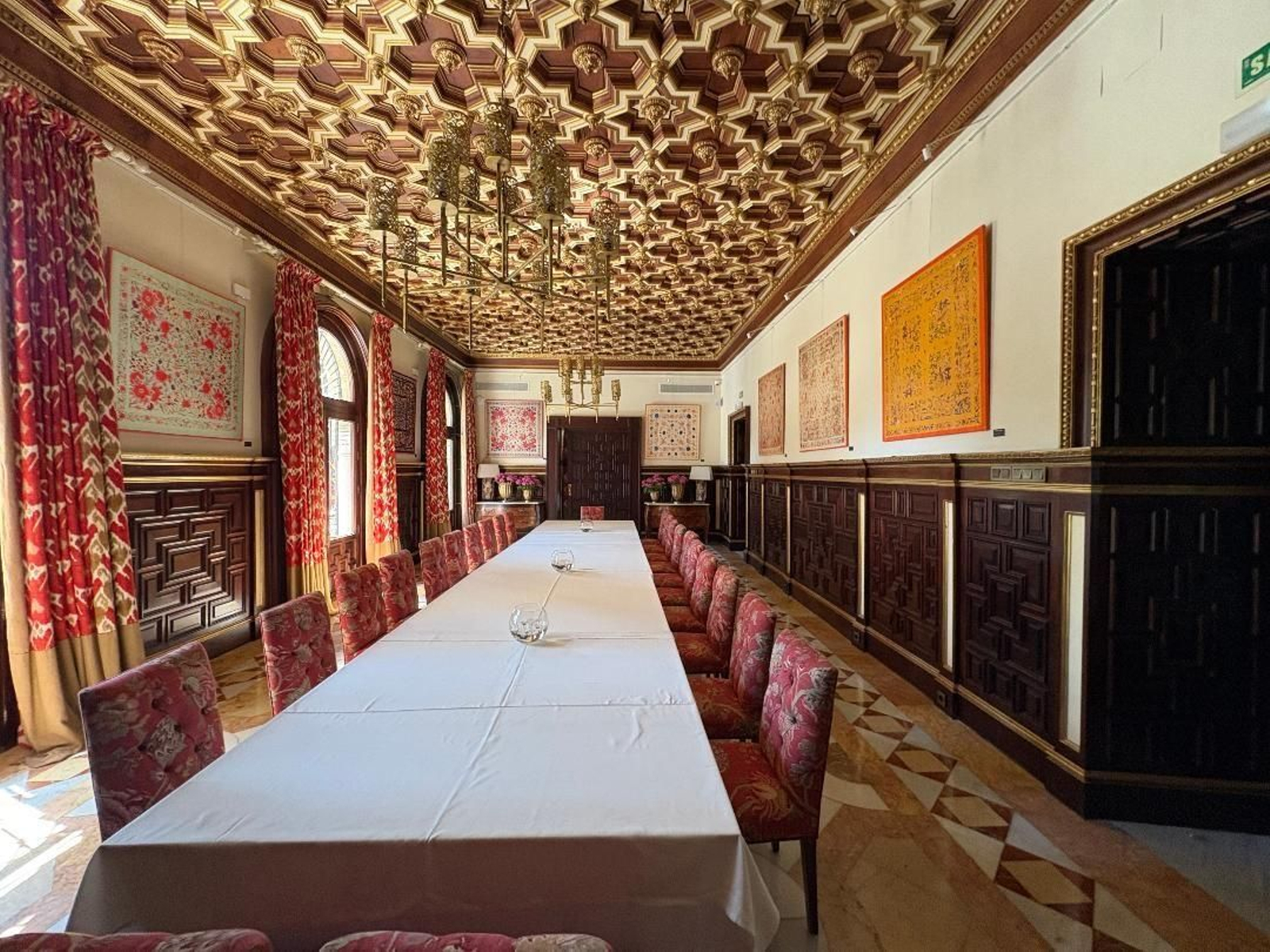 Imágenes del interior de uno de los hoteles más lujosos de Cádiz: el hotel Casa Palacio María Luisa de Jerez Imágenes del interior de uno de los hoteles más lujosos de Cádiz: el hotel Casa Palacio María Luisa de Jerez