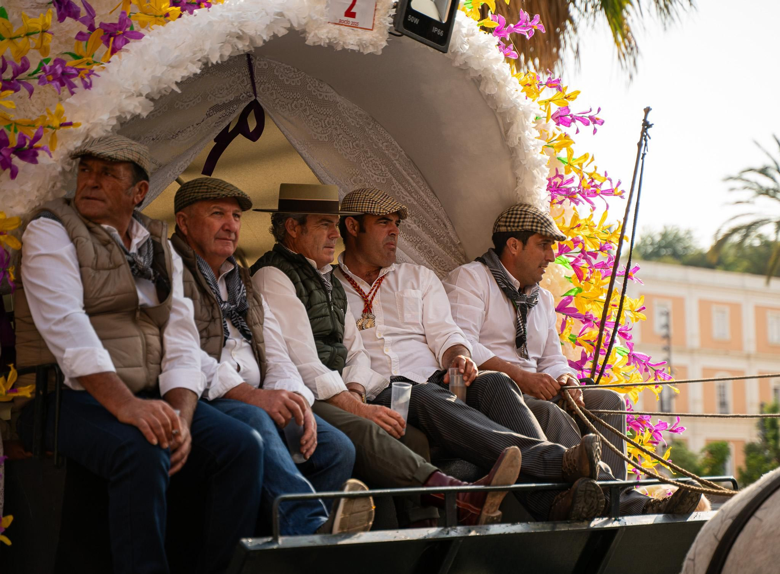 El Rocío 2025: Búscate en la salida de la Hermandad de Emigrantes
