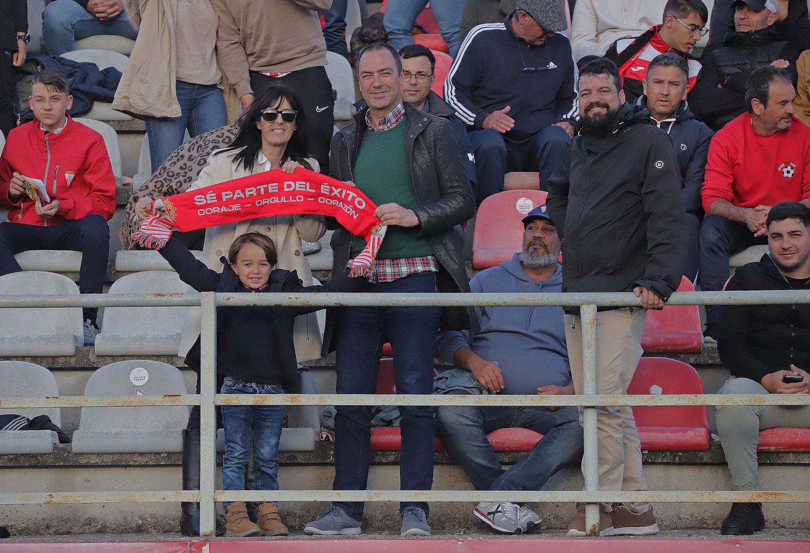 Búscate en el Nuevo Mirador durante el Algeciras - Sanluqueño de Primera Federación