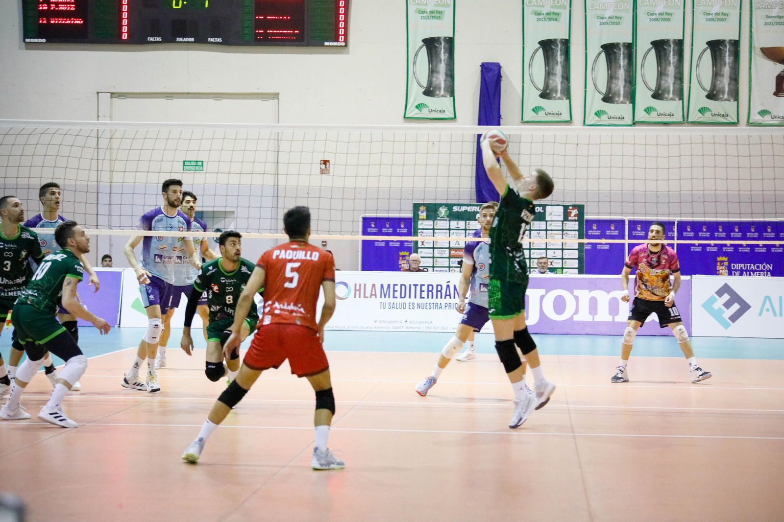 Imágenes del partido entre Unicaja Almería y Grupo Herce Soria