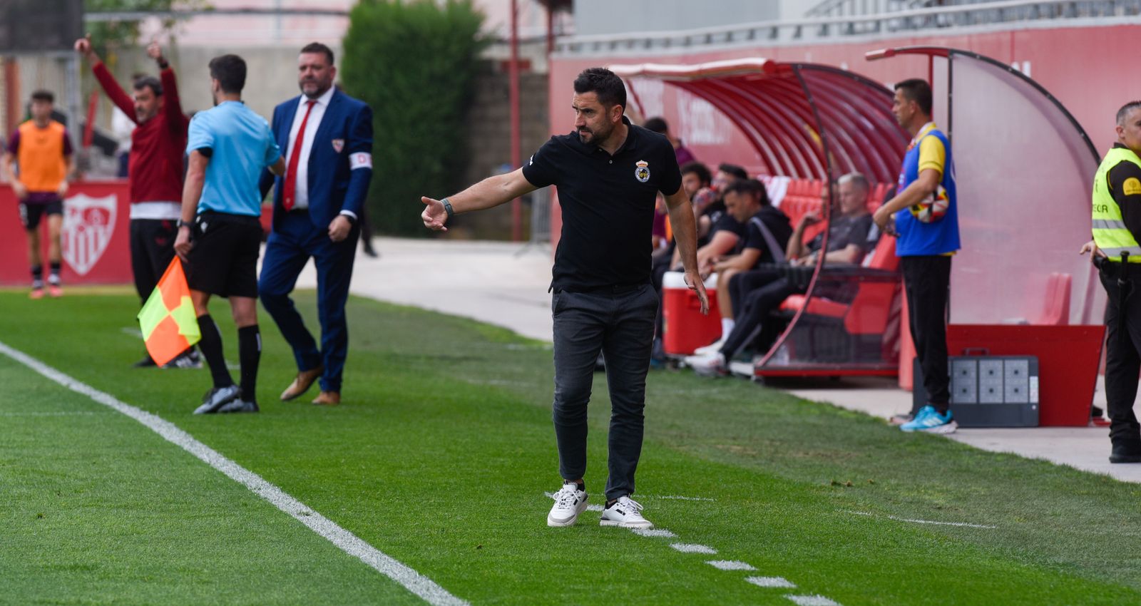 Partido del Sevilla Atlético con la Real Balompédica Linense