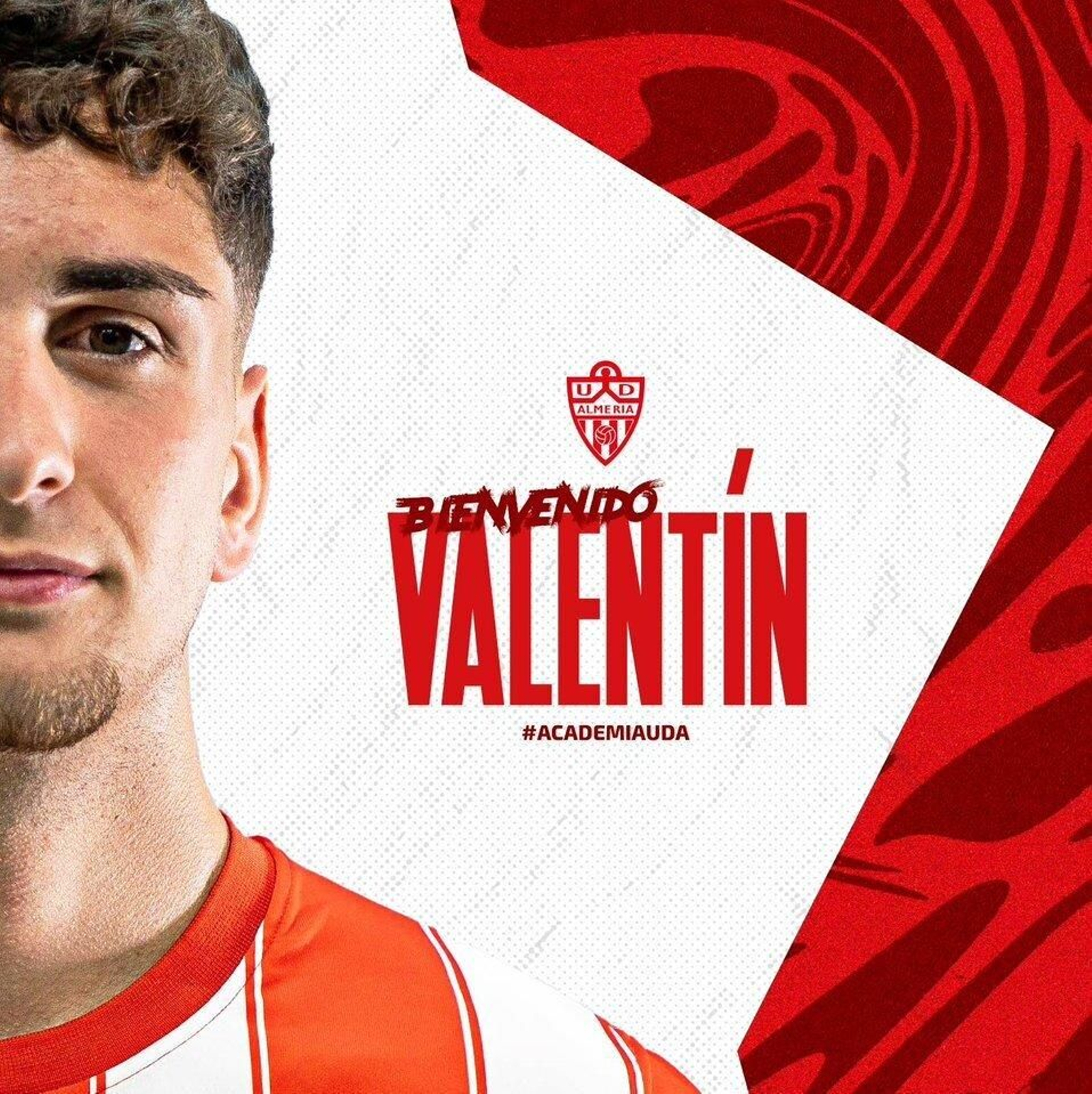 Cartel con el que la UD Almería anunciaba la incorporación de Valentín a su juvenil División de Honor.