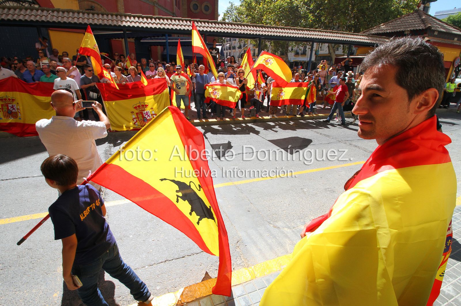 Imágenes de la expedición de Guardias Civiles de Huelva rumbo a Cataluña.