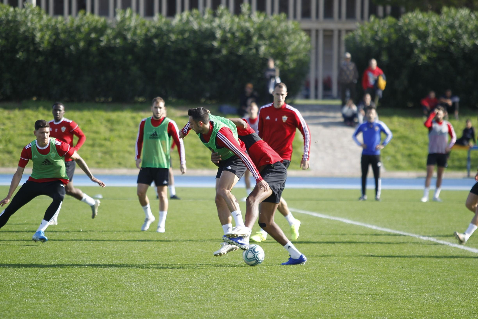 Fotogalería del entrenamiento de la UDA, 6-XII