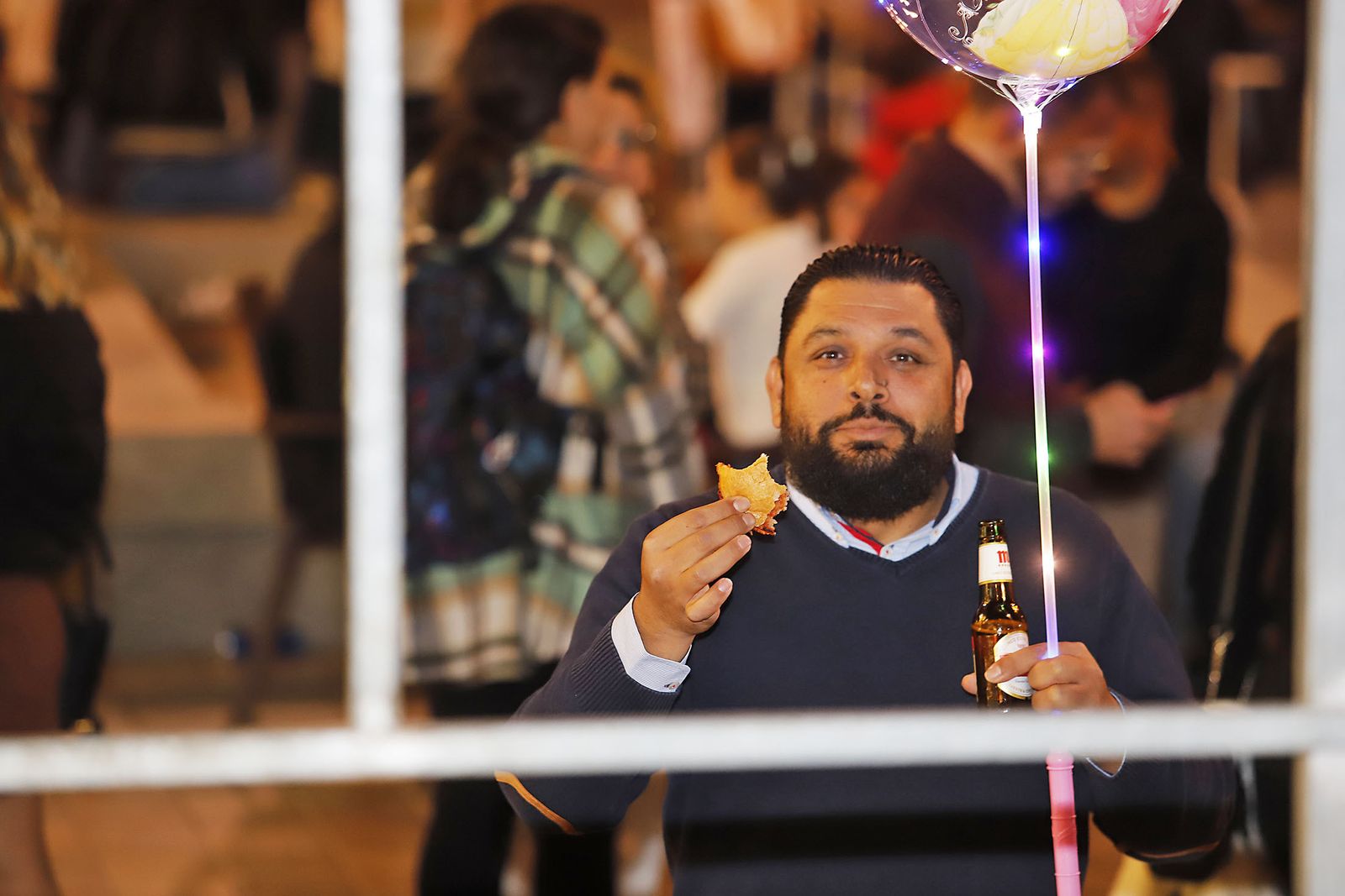 Imágenes del mercado navideño de la Plaza de Las Monjas