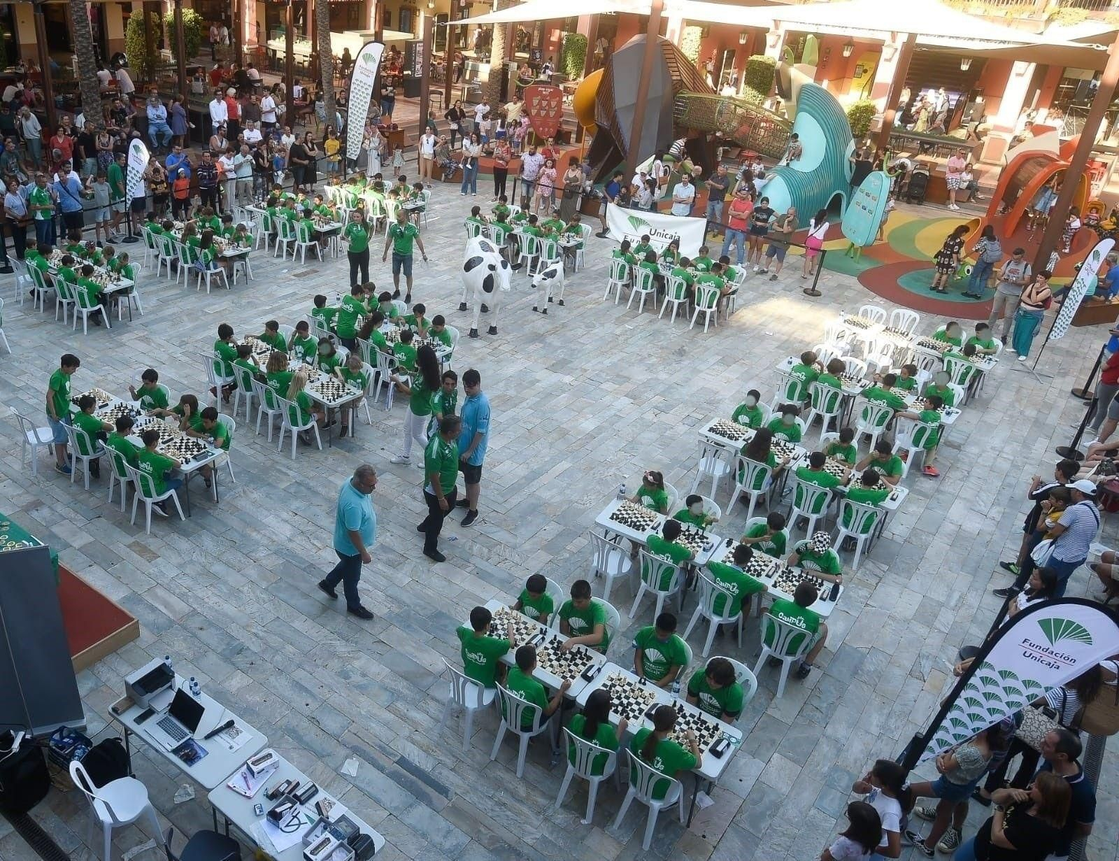 Final del torneo de ajedrez en el centro comercial Plaza Mayor este sábado.