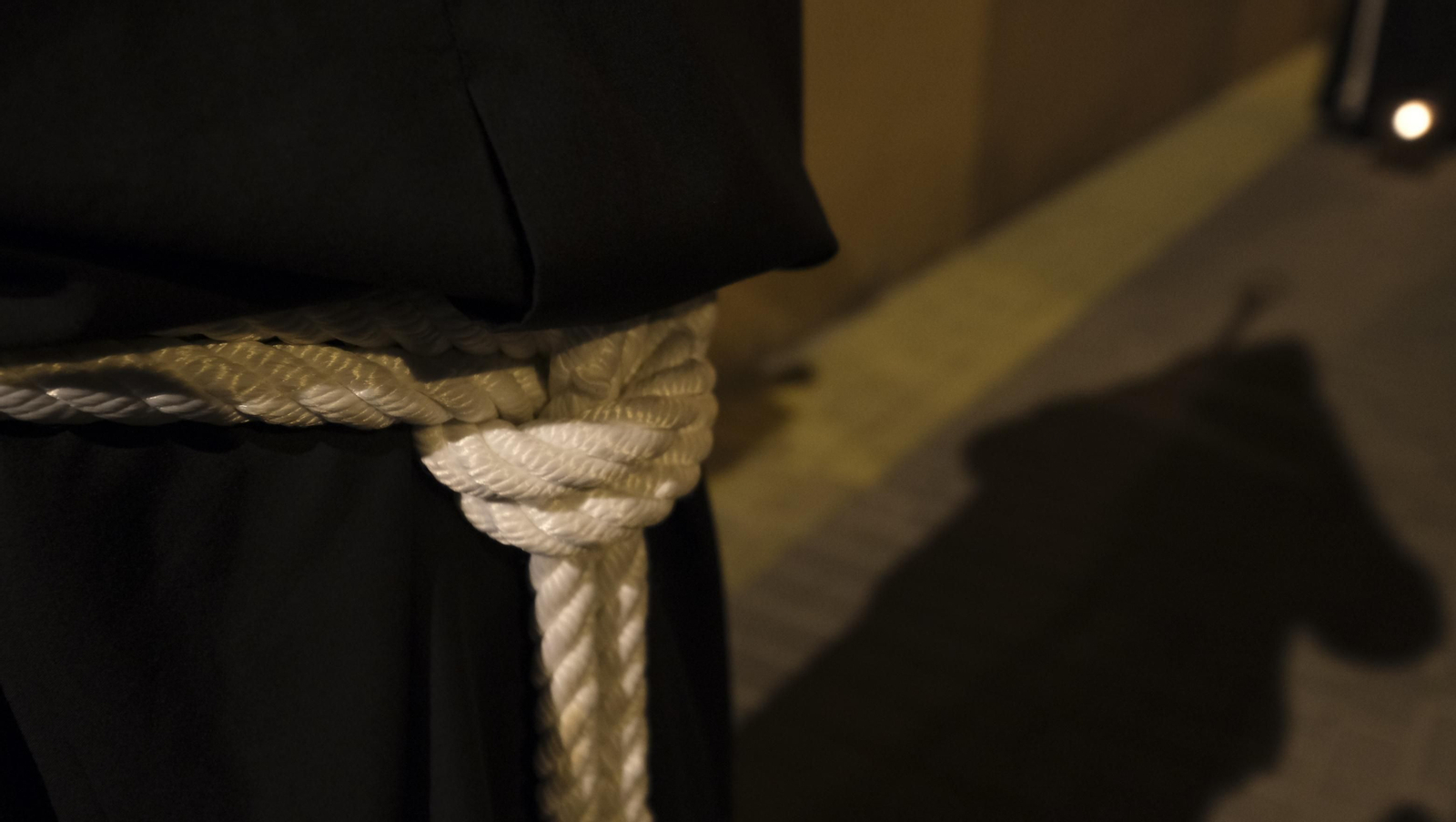 Procesión del Perdón en Almería, en imágenes