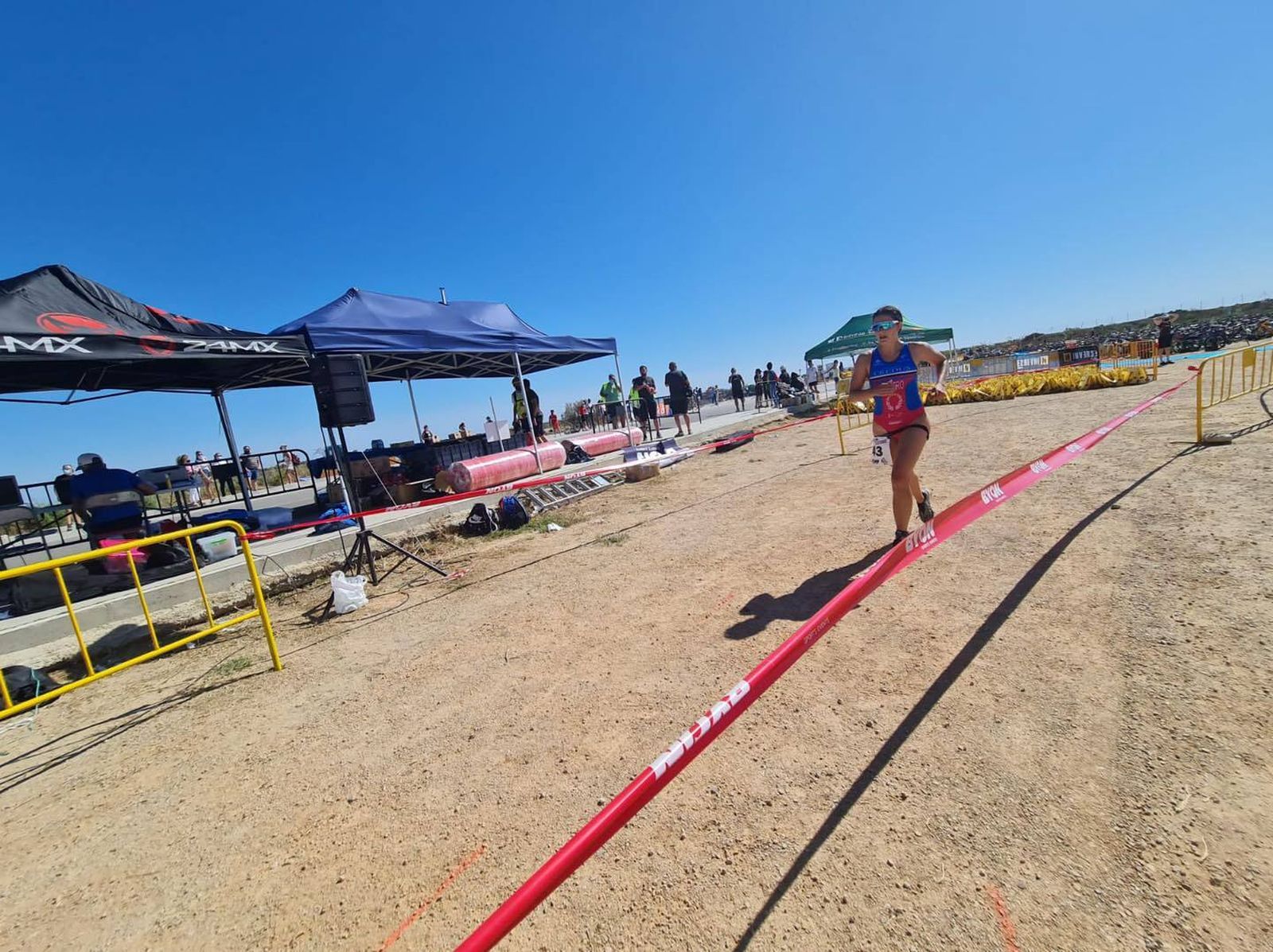 Prueba deportiva celebrada en la playa de Camposoto recientemente.